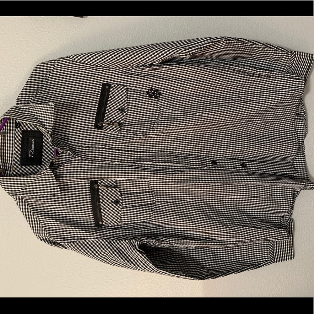 Nordstrom’s 7 Diamonds Men’s button up dress shirt